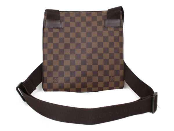 imgrc0077362347 Louis Vuitton Melville Damier Shoulder Bag Brown