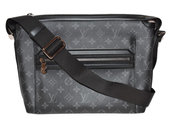 imgrc0077388666 Louis Vuitton Odyssey Messenger PM Bag Monogram Eclipse Gray