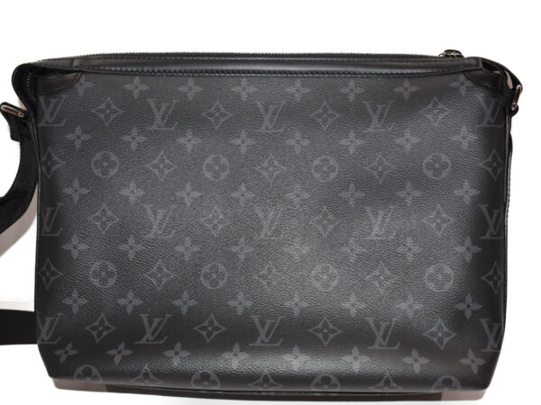 imgrc0077388667 Louis Vuitton Odyssey Messenger PM Bag Monogram Eclipse Gray