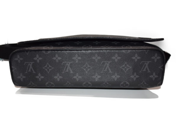 imgrc0077389037 Louis Vuitton District MM NM Crossbody Bag Monogram Eclipse Gray