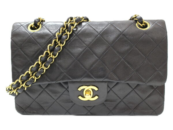 imgrc0077434113 Chanel W Chain Lambskin Shoulder Bag Black