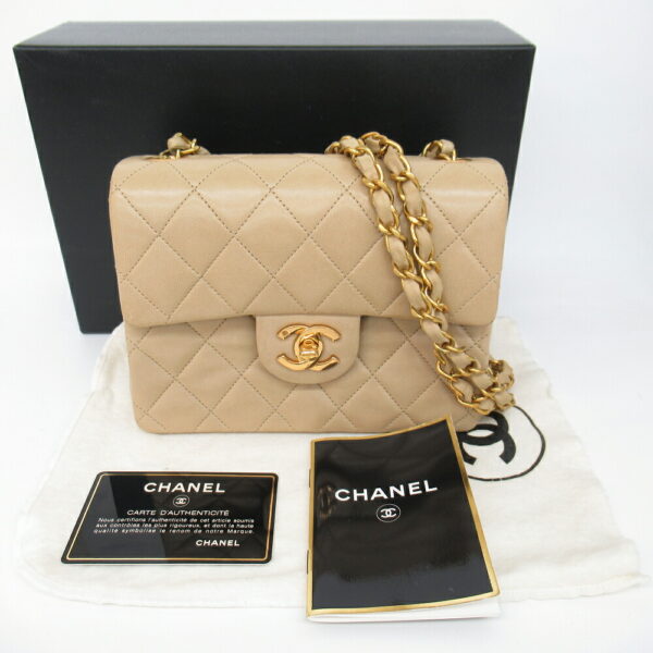 imgrc0077534323 Chanel Mini Matelasse Chain Shoulder Bag