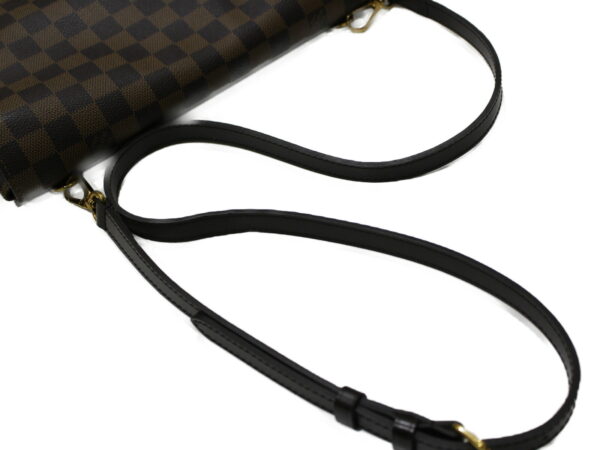 imgrc0077554367 Louis Vuitton Hoxton GM Damier Shoulder Bag