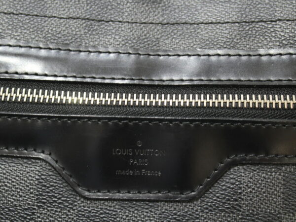 imgrc0077814883 Louis Vuitton Daniel MM Damier Graphite Shoulder Bag