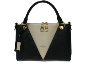 imgrc0078198392 Christian Dior Shoulder Bag Leather Gold Metal Fittings Black