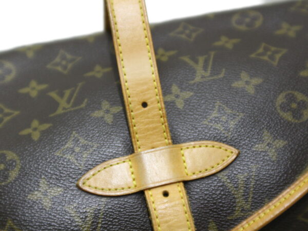 imgrc0078209283 Louis Vuitton Saumur 30 Shoulder Bag Monogram Canvas Brown