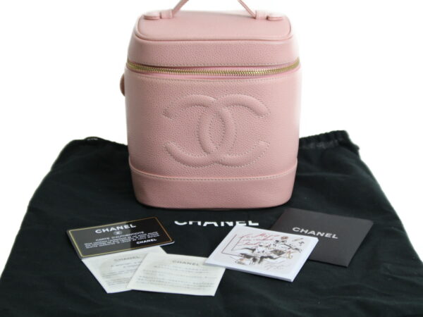 imgrc0078233374 Chanel Vanity Pink Caviar Skin Pouch