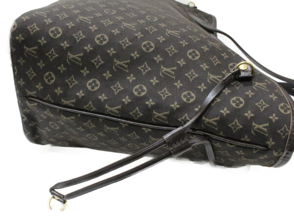 imgrc0078349958 Louis Vuitton Neverfull MM Monogram Tote Bag Brown