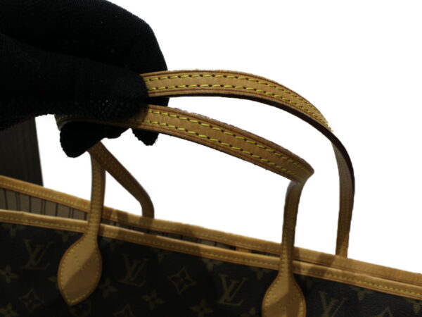 imgrc0078350142 Louis Vuitton Neverfull MM Monogram Tote Bag Brown