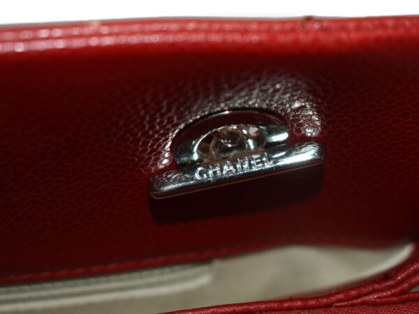 imgrc0078404533 Chanel Caviar Skin Chain Tote Bag Red