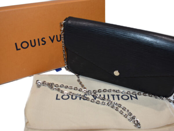 imgrc0078527227 Louis Vuitton Pochette Felicie Shoulder Bag Epi Noir Black