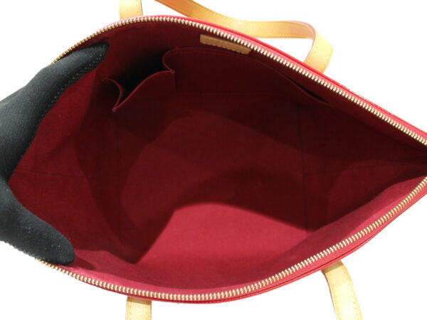 imgrc0078532789 Louis Vuitton Verview PM Vernis Handbag Red