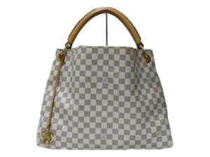 imgrc0078561641 Louis Vuitton Monogram Empreinte Beige