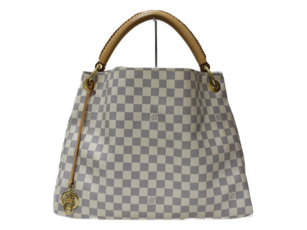 imgrc0078561641 Louis Vuitton Artsy Damier Azur Shoulder Bag White