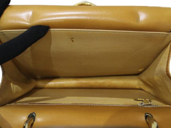 imgrc0078656894 Celine Leather Shoulder Bag Camel