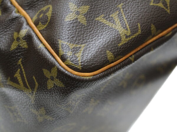 imgrc0078970873 Louis Vuitton Speedy 30 Monogram Handbag Brown