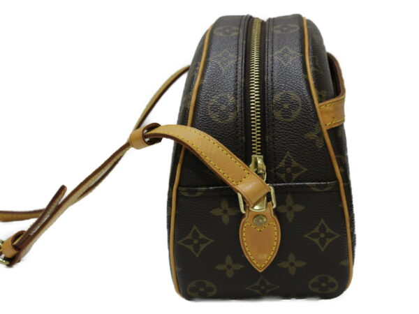 imgrc0078971410 Louis Vuitton Blois Monogram Shoulder Bag