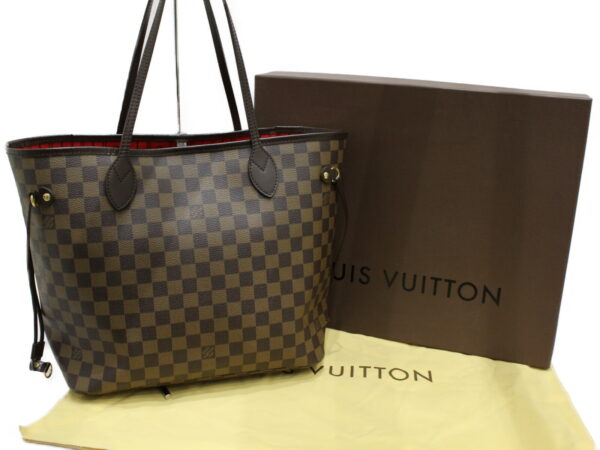 imgrc0079007126 Louis Vuitton Neverfull MM Damier Tote Bag