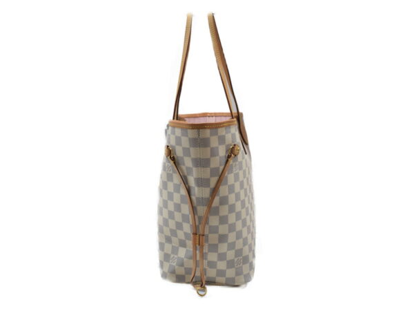 imgrc0079098401 Louis Vuitton Neverfull MM Damier Azur Tote Bag White