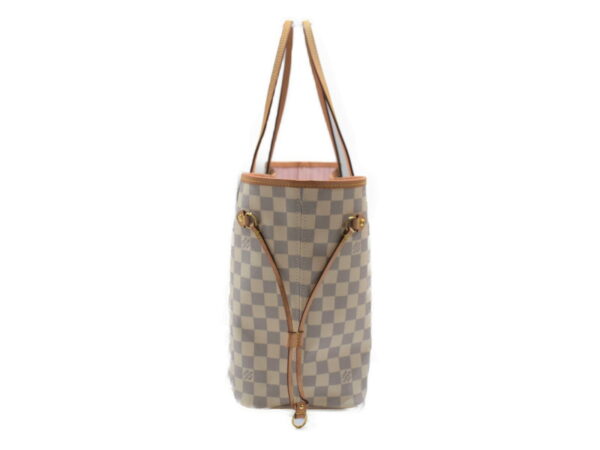 imgrc0079098402 Louis Vuitton Neverfull MM Damier Azur Tote Bag White