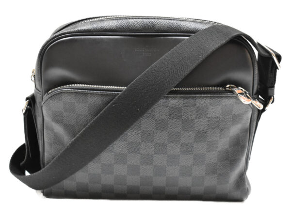 imgrc0079098477 Louis Vuitton Dayton PM Damier Graphite Shoulder Bag Black Gray