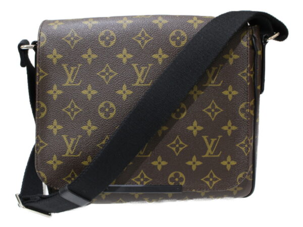 imgrc0079146680 Louis Vuitton District PM Monogram Shoulder Bag