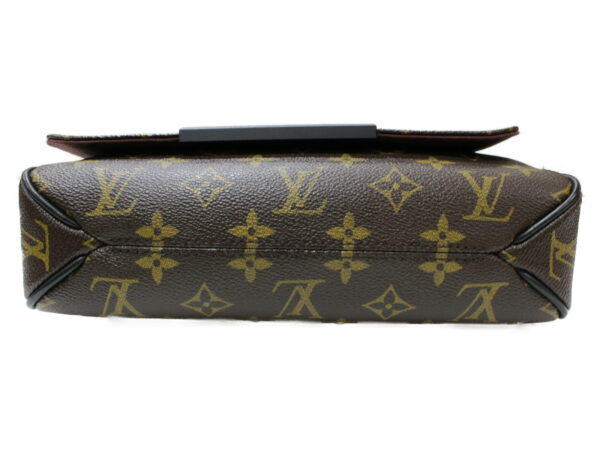 imgrc0079146684 Louis Vuitton District PM Monogram Shoulder Bag