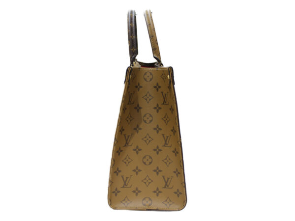 imgrc0079190131 Louis Vuitton On the Go MM Giant Monogram Tote Bag