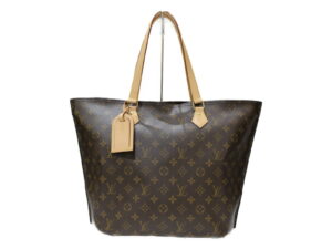 imgrc0079205242 Louis Vuitton Bel Air Shoulder Bag Monogram Brown