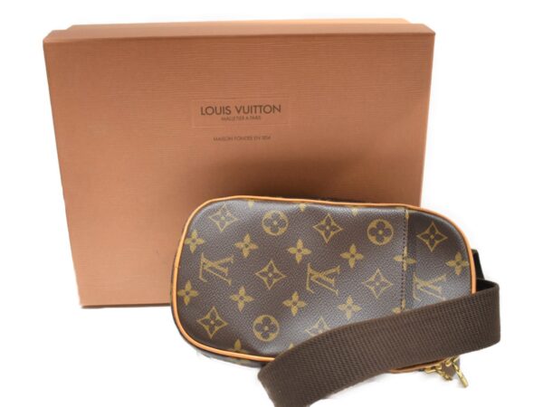 imgrc0079222686 Louis Vuitton Pochette Ganju Monogram Canvas Body Bag Brown