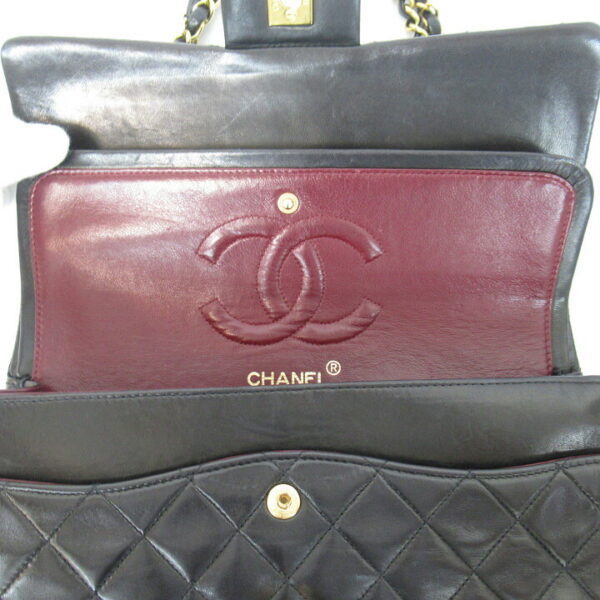 imgrc0079223907 Chanel Matelasse W Flap Chain Shoulder Bag