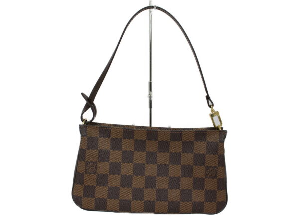 imgrc0079269417 Louis Vuitton Pochette Accessoire Damier Shoulder Bag