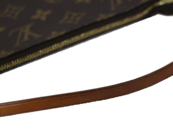 imgrc0079269566 Louis Vuitton Pochette Accessoire Monogram Shoulder Bag