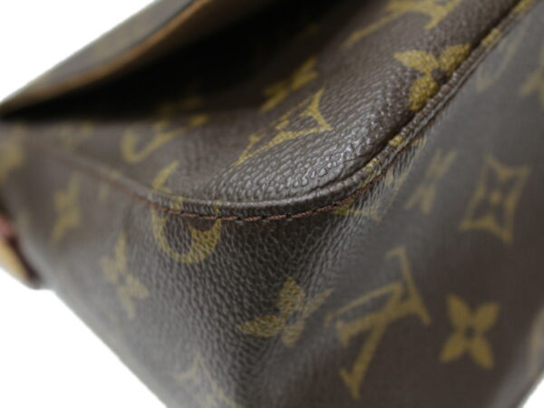 imgrc0079401493 Louis Vuitton Mini Looping Monogram Shoulder Bag