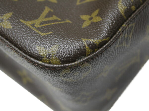 imgrc0079401525 Louis Vuitton Looping MM Monogram Shoulder Bag