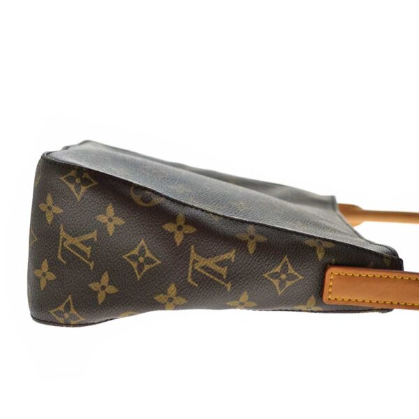 imgrc0079428607 Louis Vuitton Looping MM Shoulder Bag Monogram Canvas Brown