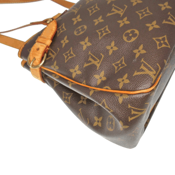 imgrc0079505286 Louis Vuitton Batignolles Horizontal Shoulder Bag Monogram Canvas Brown