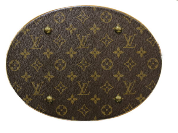 imgrc0079554926 Louis Vuitton Bucket GM Monogram Tote Bag