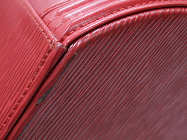 imgrc0079591610 Louis Vuitton Cannes Epi Handbag Red