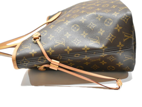 imgrc0079605797 Louis Vuitton Neverfull MM Tote Bag Monogram Brown