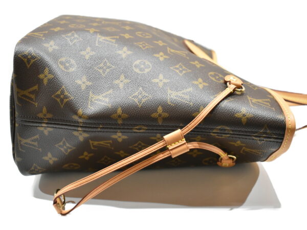 imgrc0079605798 Louis Vuitton Neverfull MM Tote Bag Monogram Brown