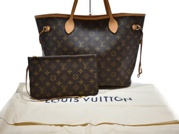 imgrc0079605806 Louis Vuitton Neverfull MM Tote Bag Monogram Brown