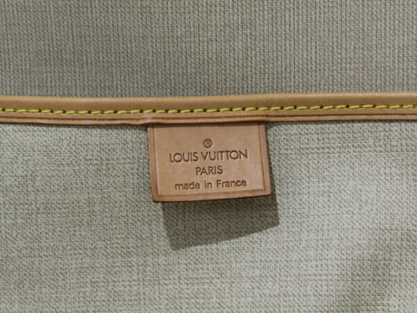 imgrc0079624680 Louis Vuitton Excursion Monogram Handbag