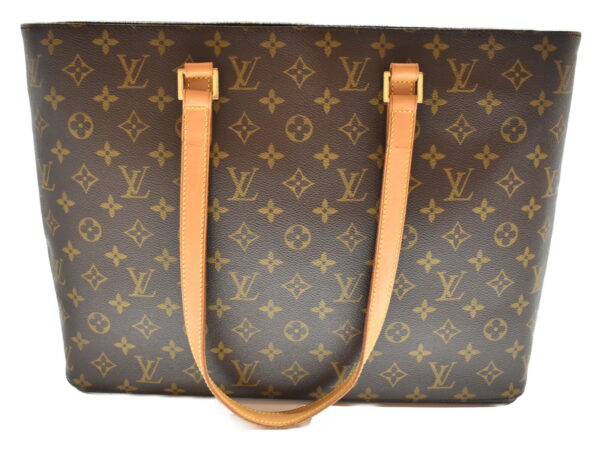 imgrc0079682549 Louis Vuitton Luco Monogram Canvas Shoulder Bag Brown