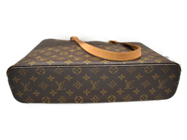 imgrc0079682552 Louis Vuitton Luco Monogram Canvas Shoulder Bag Brown