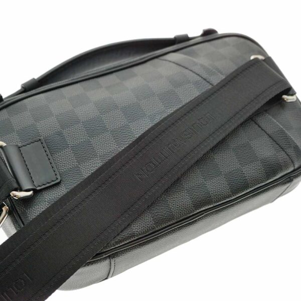 imgrc0079704973 Louis Vuitton Umbrella Body Bag Damier Graphite Black