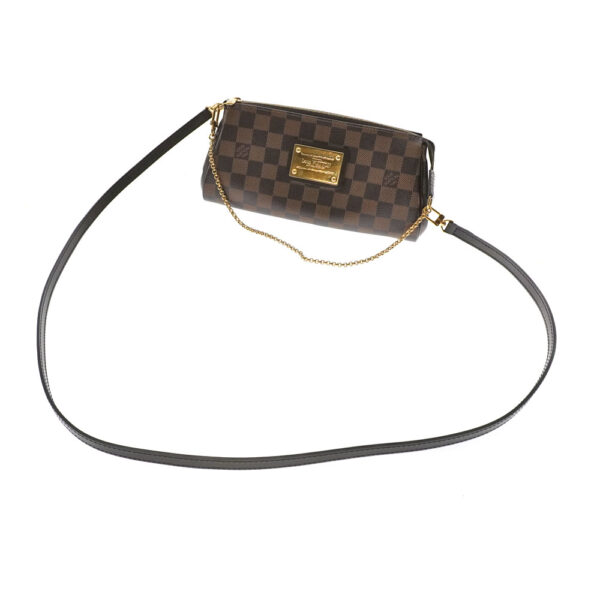 imgrc0079716611 Louis Vuitton Eva Damier Ebene Chain Shoulder Bag Brown