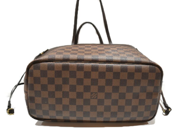 imgrc0079934401 Louis Vuitton Neverfull MM Damier Canvas Tote Bag