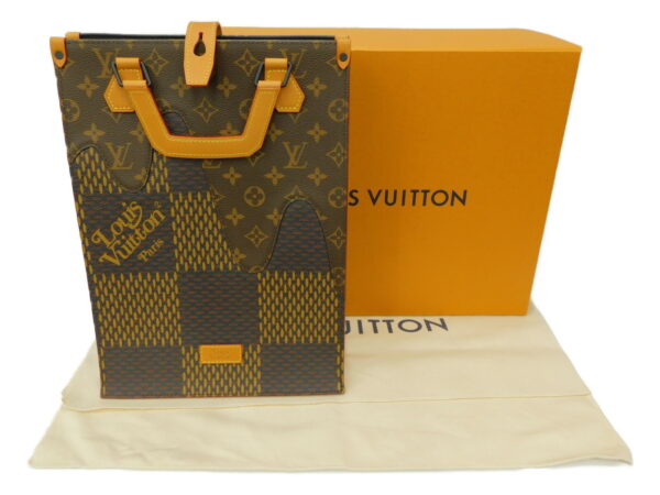 imgrc0079957616 Louis Vuitton Nigo Mini Tote Damier Ebene