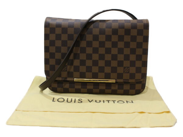 imgrc0080066957 Louis Vuitton Hoxton GM Damier Shoulder Bag